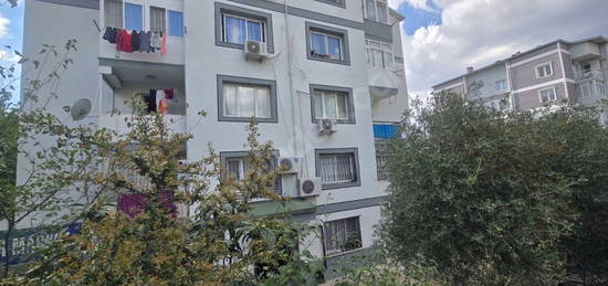 Buca İzkent 2+1 Satılık Arakat Bakımlı Daire