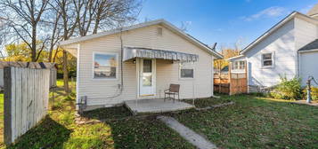 43 Madison St, Mount Sterling, OH 43143