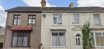 4 bed terraced house for sale