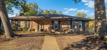 213 Allenwood Dr, Allen, TX 75002