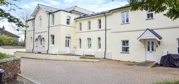 2 bed flat to rent