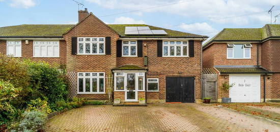 5 bedroom semi-detached house for sale