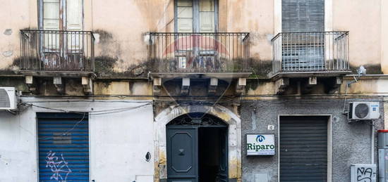 Casa indipendente in vendita in via Falanga, 4 -10