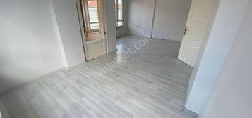 Gngren Haznedar Mah 2+1 90m2 5.Kat Kiralk Daire