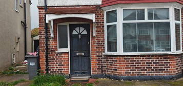 Semi-detached house to rent in Devon Waye, Hounslow TW5