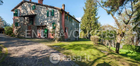 Casa indipendente in Via di Falgheto 2