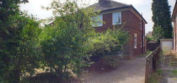 4 bed semi-detached house to rent