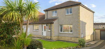 4 bedroom link detached house for sale