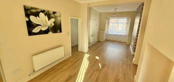 2 bedroom terraced house