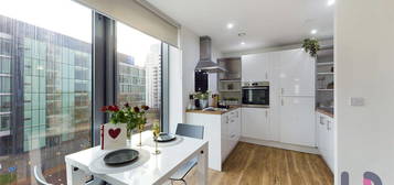 Flat to rent in Media City, Michigan Point Tower A, 9 Michigan Avenue, Salford M50