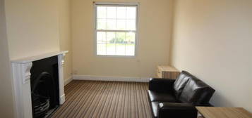 2 bed flat to rent