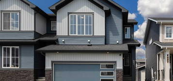 884 S Lawthorn Way SE, Airdrie, AB T4A 3P1