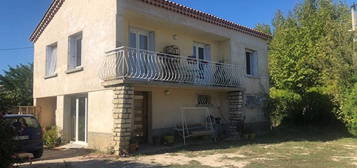 Maison  à louer, 3 pièces, 2 chambres, 58 m²