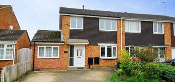 3 bed semi-detached house for sale