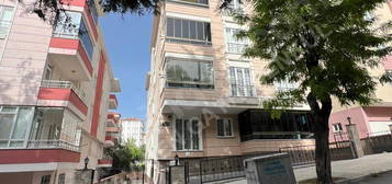 BAHÇELİEVLER BEYAZ PARK CİVARI 3+1 FULL BAKIMLI SATILIK DAİRE