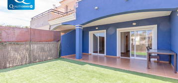 Casa adosada en venta en Bonalba - Cotoveta