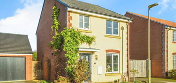 3 bed detached house for sale