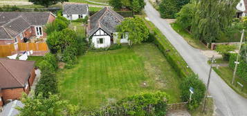 Detached bungalow for sale in New Road, East Hagbourne OX11