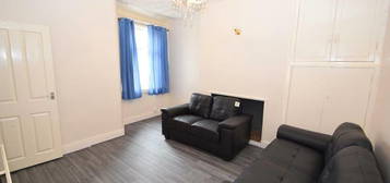 4 bedroom terraced house