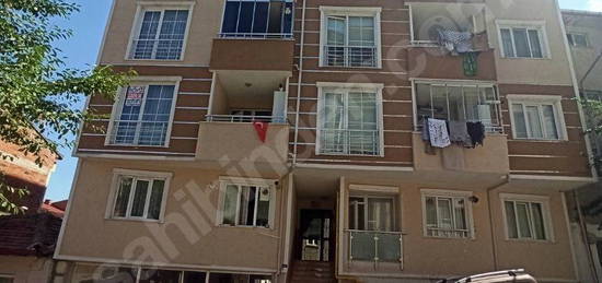 BEYAZ GAYRİMENKULDEN İSMETPAŞA'DA SATILIK ARAKAT 3+1 DAİRE