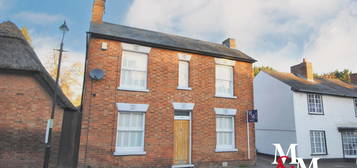 3 bed detached house to rent