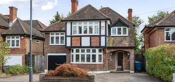 5 bedroom detached house for sale