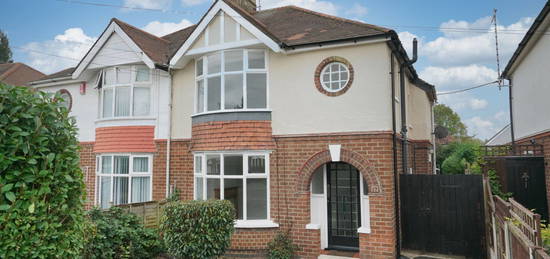 3 bed semi-detached house for sale