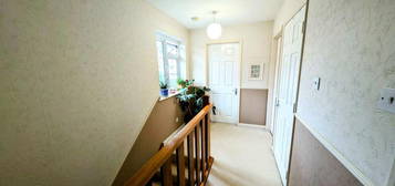 3 bedroom link detached house for sale