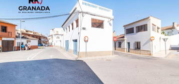 Casa adosada en venta en Calle Brasil, 18, Santa Fe