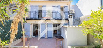 Maison 3 pièce(s) 85,66 m2 sur 190 m2 de terrain - 13005 Marseille