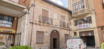 Casa o chalet independiente en venta en calle Bravo, 11