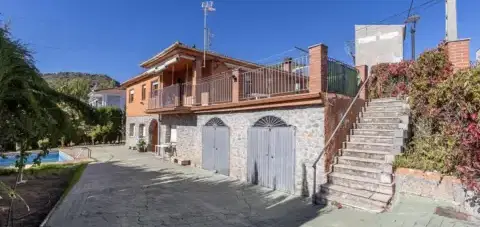 Chalet en Avenida del Puente Nuevo