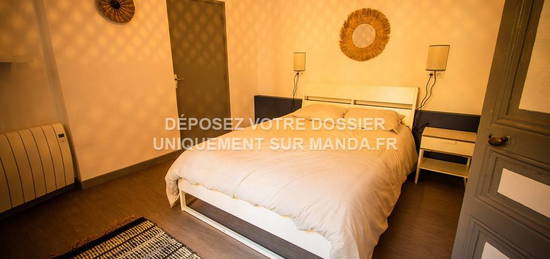 Appartement meublé  à louer, 6 pièces, 5 chambres, – m²