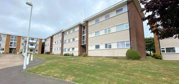 Flat for sale in Lord Warden Avenue, Walmer CT14