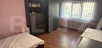 Apartament, 3 camere, 64 mp, zona Decebal