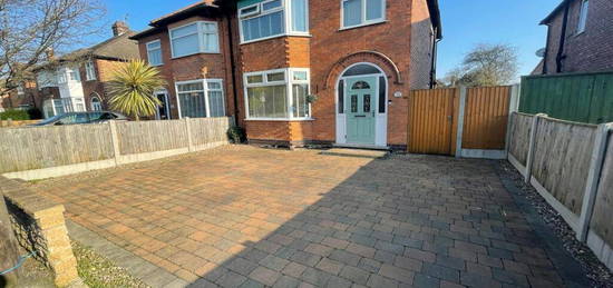 3 bedroom semi-detached house