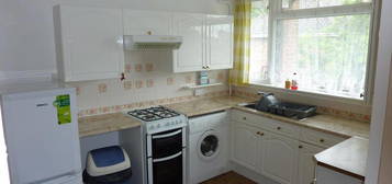 2 bedroom maisonette for sale