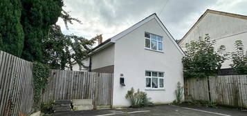 3 bedroom detached house