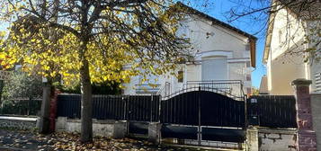 Maison  à vendre, 4 pièces, 3 chambres, 85 m²