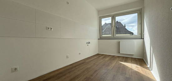 Sanierte 3-Zimmer-Wohnung, Balkon, Top Lage Beuel