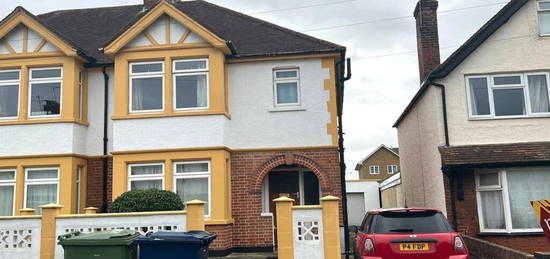 5 bedroom semi-detached house