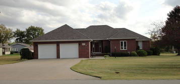 1007 Birdie Dr, Independence, KS 67301