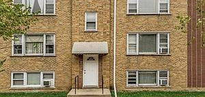 7074 W Diversey Ave APT 2F, Elmwood Park, IL 60707