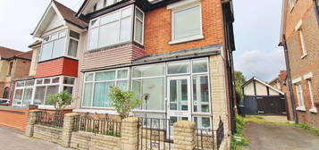 3 bed semi-detached house for sale