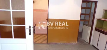 BV REAL na predaj rodinný dom Handlová FM2186