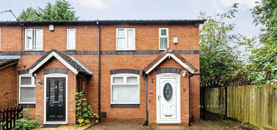 Terraced house to rent in Bracewell Close, Manchester M12