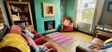 4 bedroom terraced house for sale