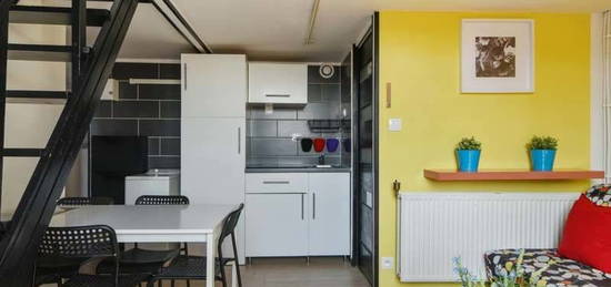 Appartement meublé  à louer, 4 pièces, 3 chambres, 60 m²