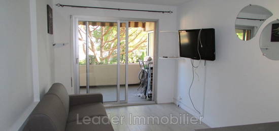 Studio meublé  à louer, 1 pièce, 23 m², Étage 2/4