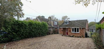 5 bed detached house for sale